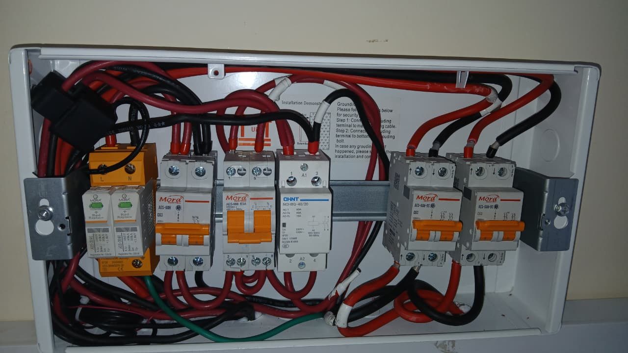 7 KW Hybrid Solar System — Residential photo 3