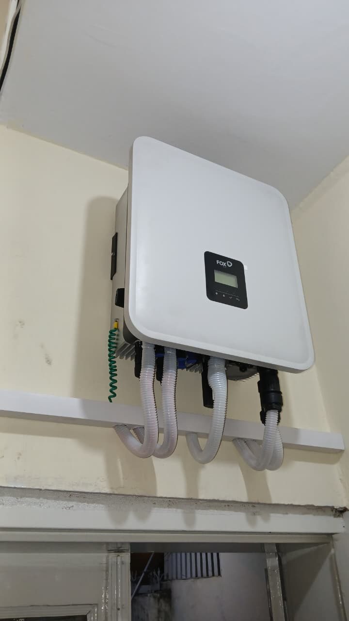 7 KW Hybrid Solar System — Residential photo 2