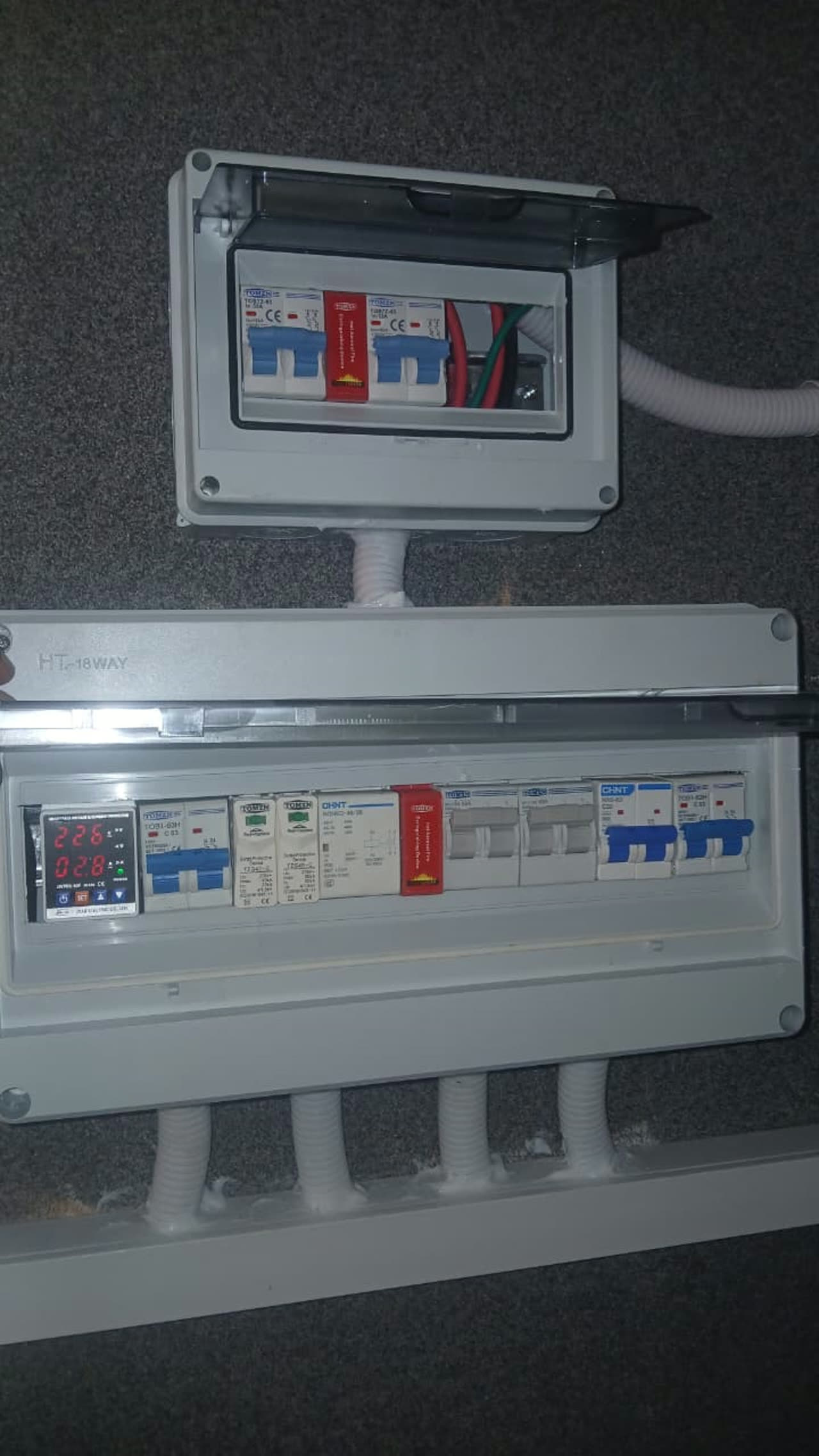 6.4 KW Hybrid Solar System — Residential photo 3