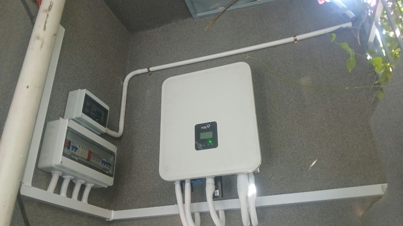 6.4 KW Hybrid Solar System — Residential photo 2